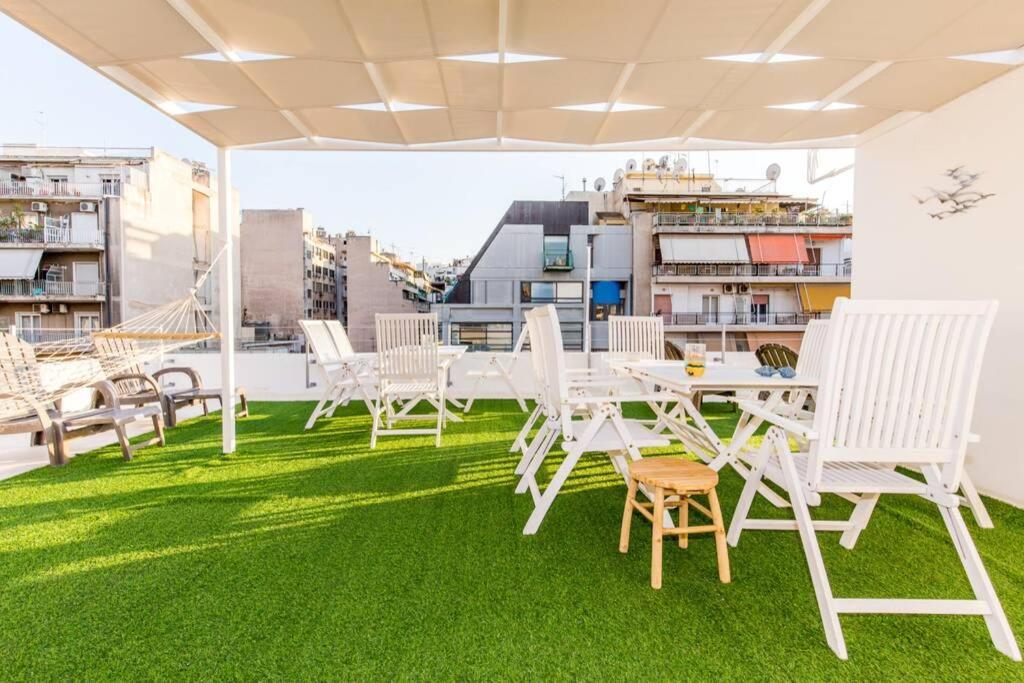 Neoclassical Flat With 2 Bedrooms In Pireus Exteriör bild